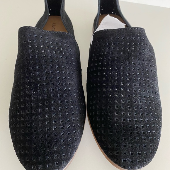 NIB Lucky Brand Carthy perforated Suede Slip On - 9M - Picture 8 of 10
